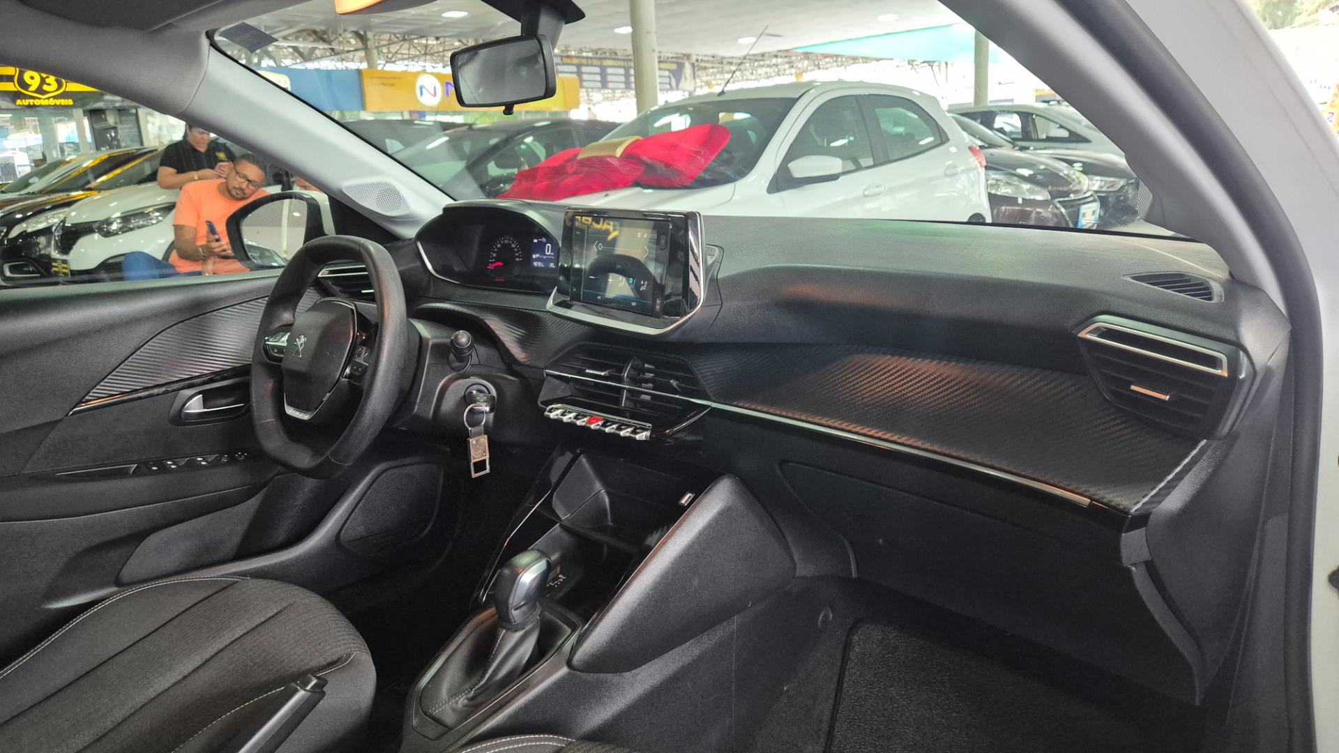 PEUGEOT 208 active 1.6 flex 16v 5p aut.