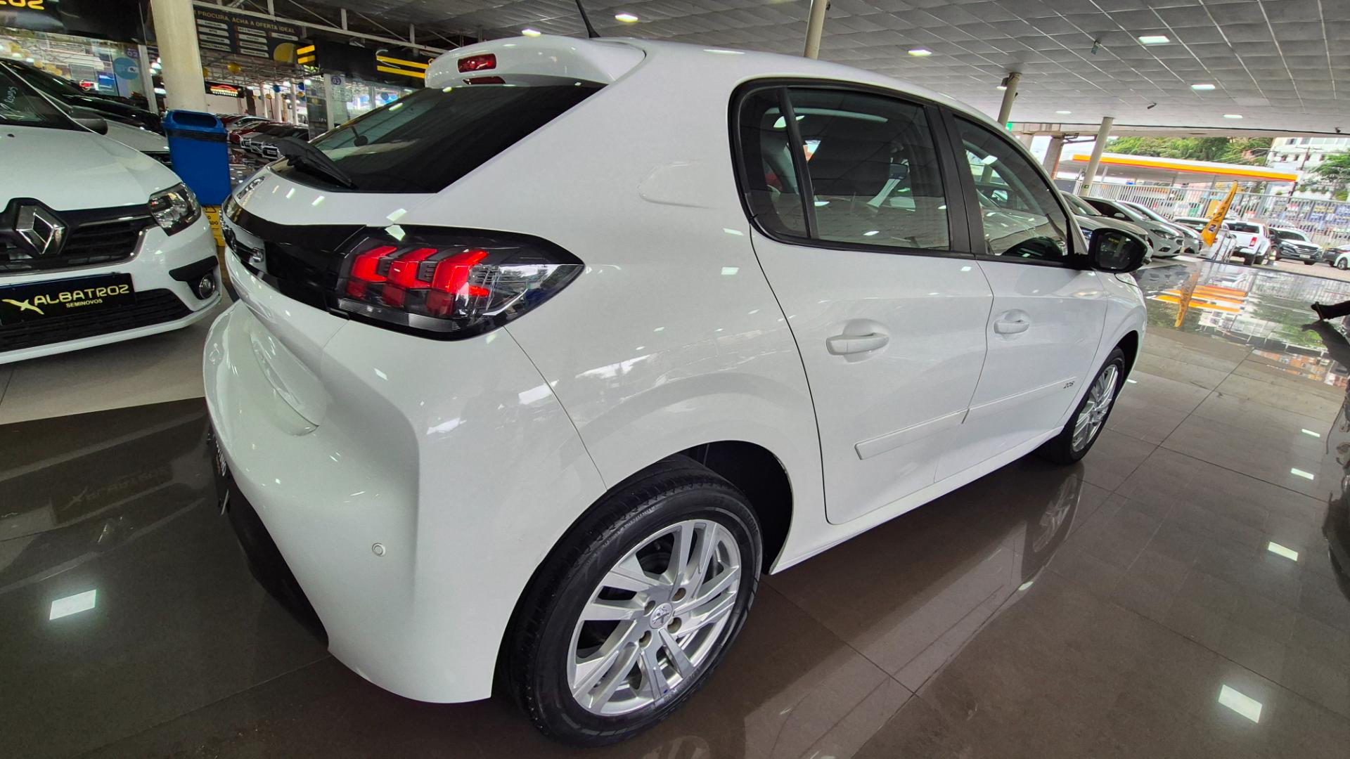 PEUGEOT 208 active 1.6 flex 16v 5p aut.