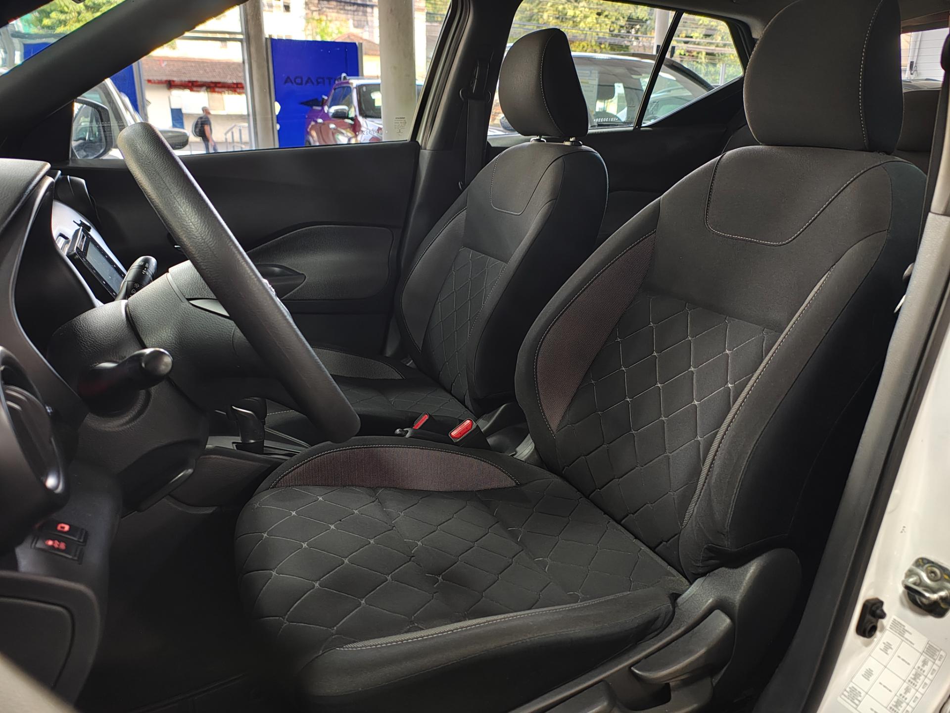 NISSAN kicks s cvt