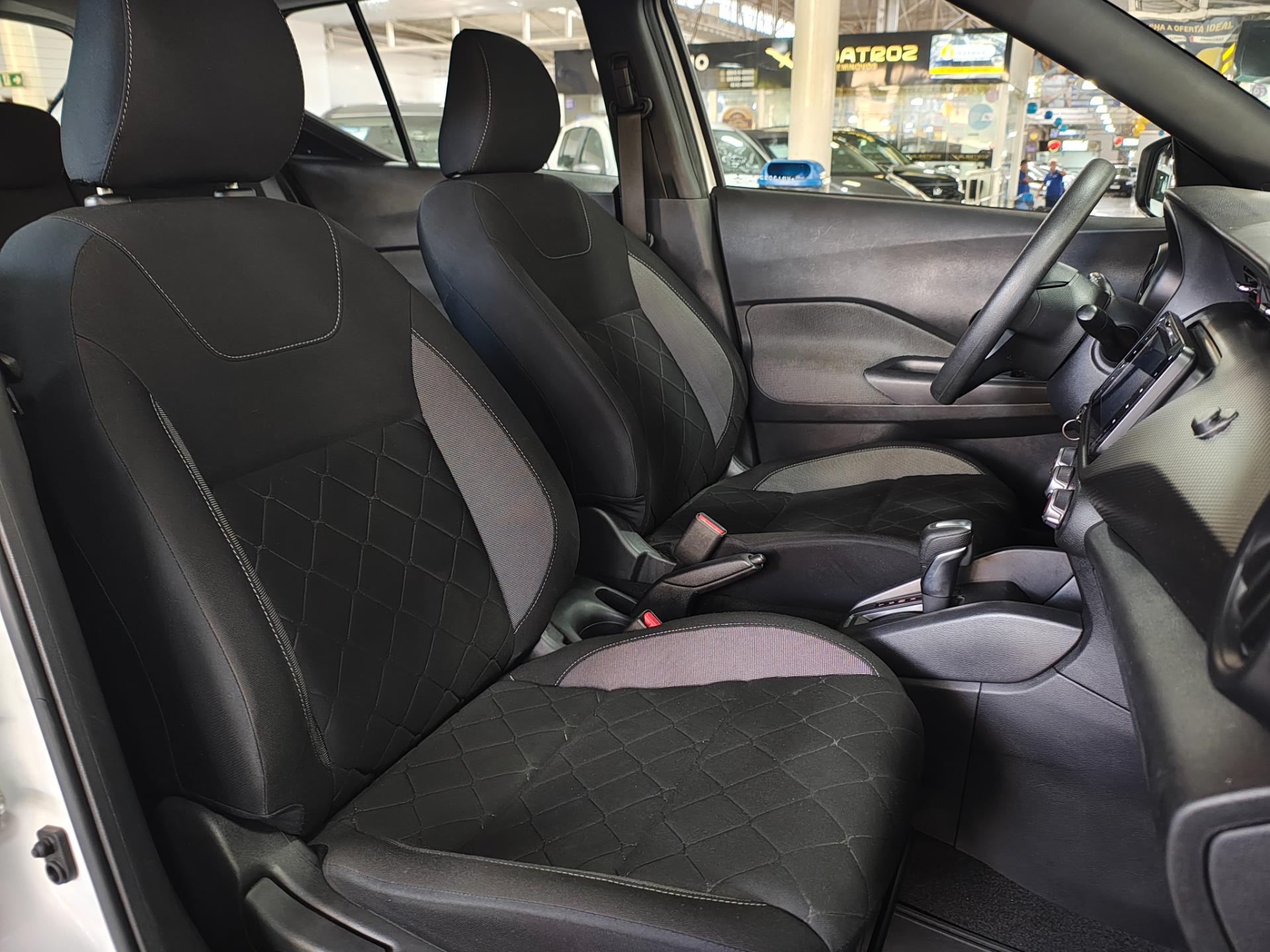 NISSAN kicks s cvt