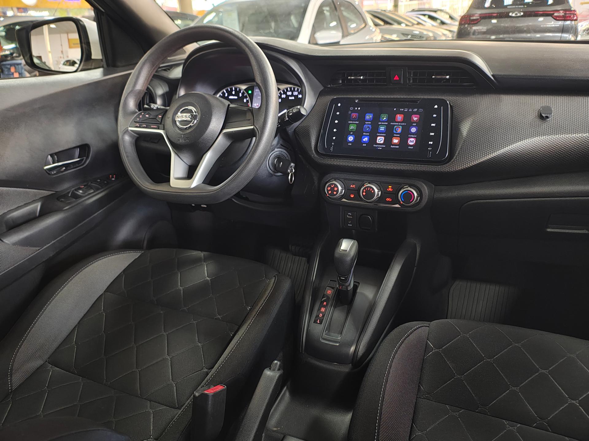 NISSAN kicks s cvt