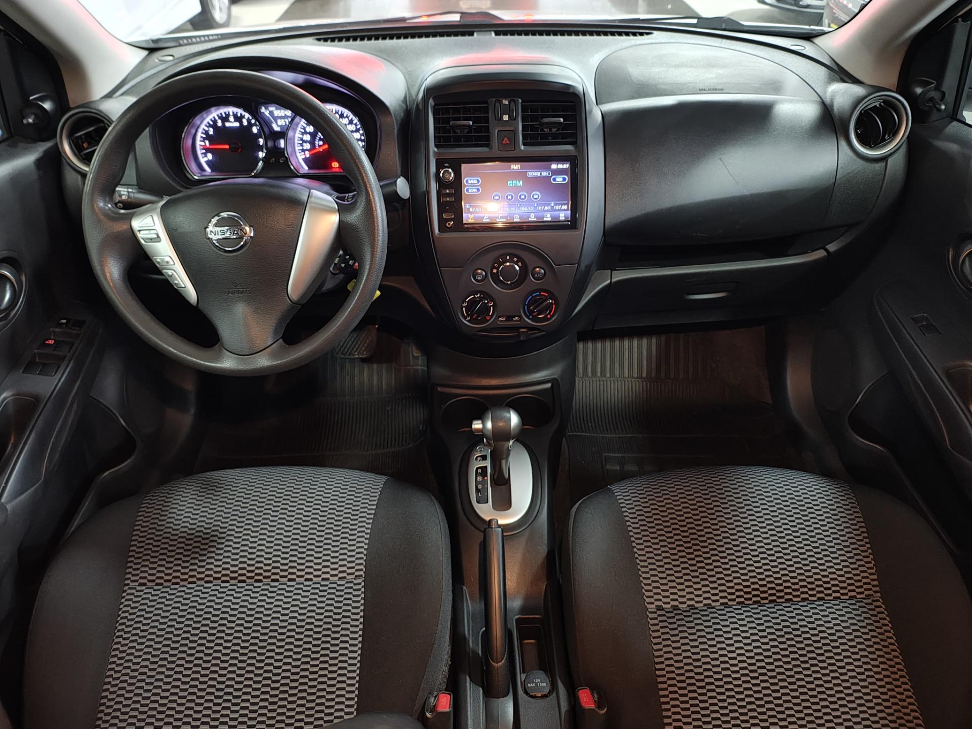 NISSAN VERSA