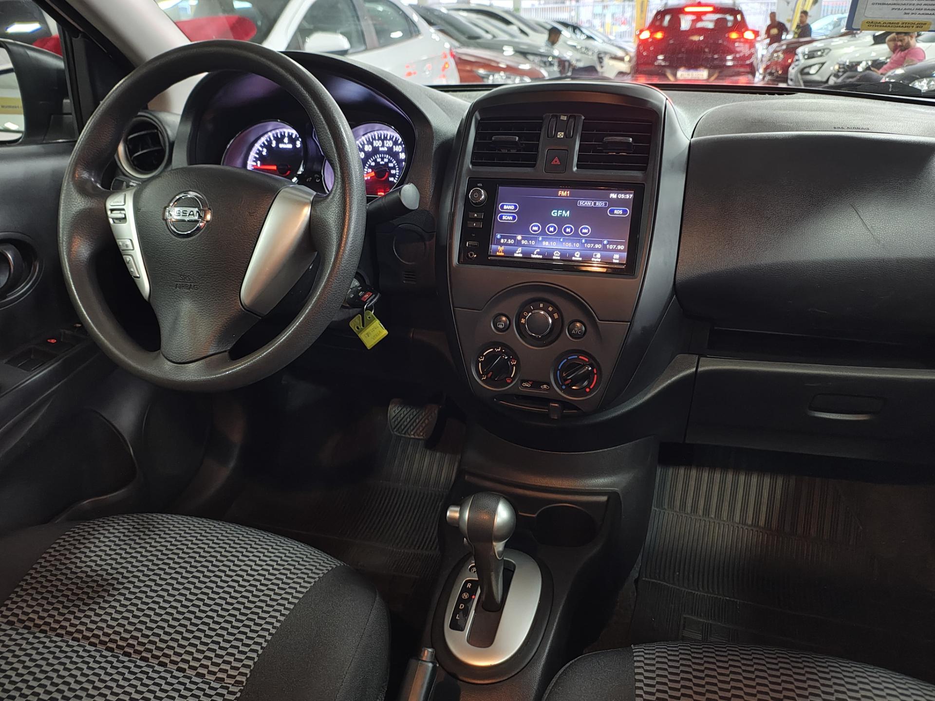 NISSAN VERSA