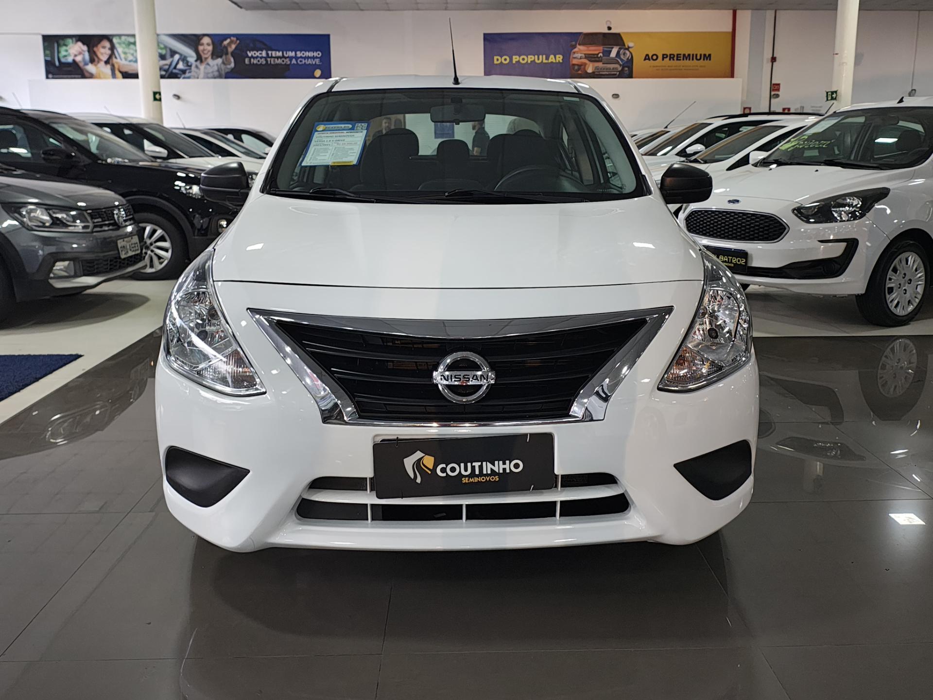 NISSAN VERSA