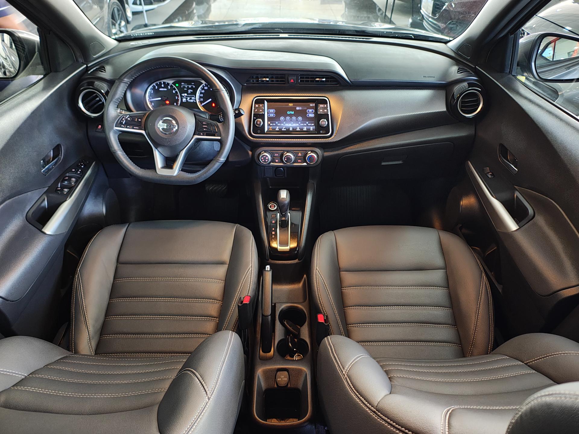 NISSAN kicks 1.6 sv cvt p. plus