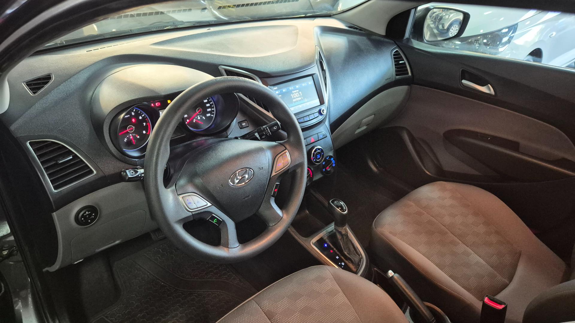 HYUNDAI hb20s 1.6 comfort style 16v flex 4p automatico