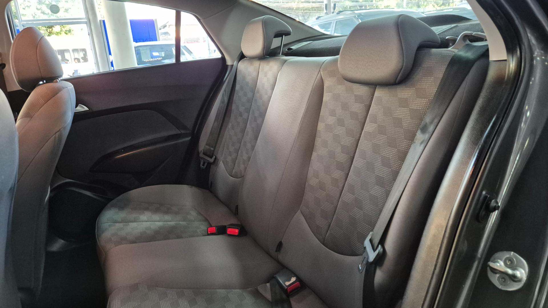 HYUNDAI hb20s 1.6 comfort style 16v flex 4p automatico