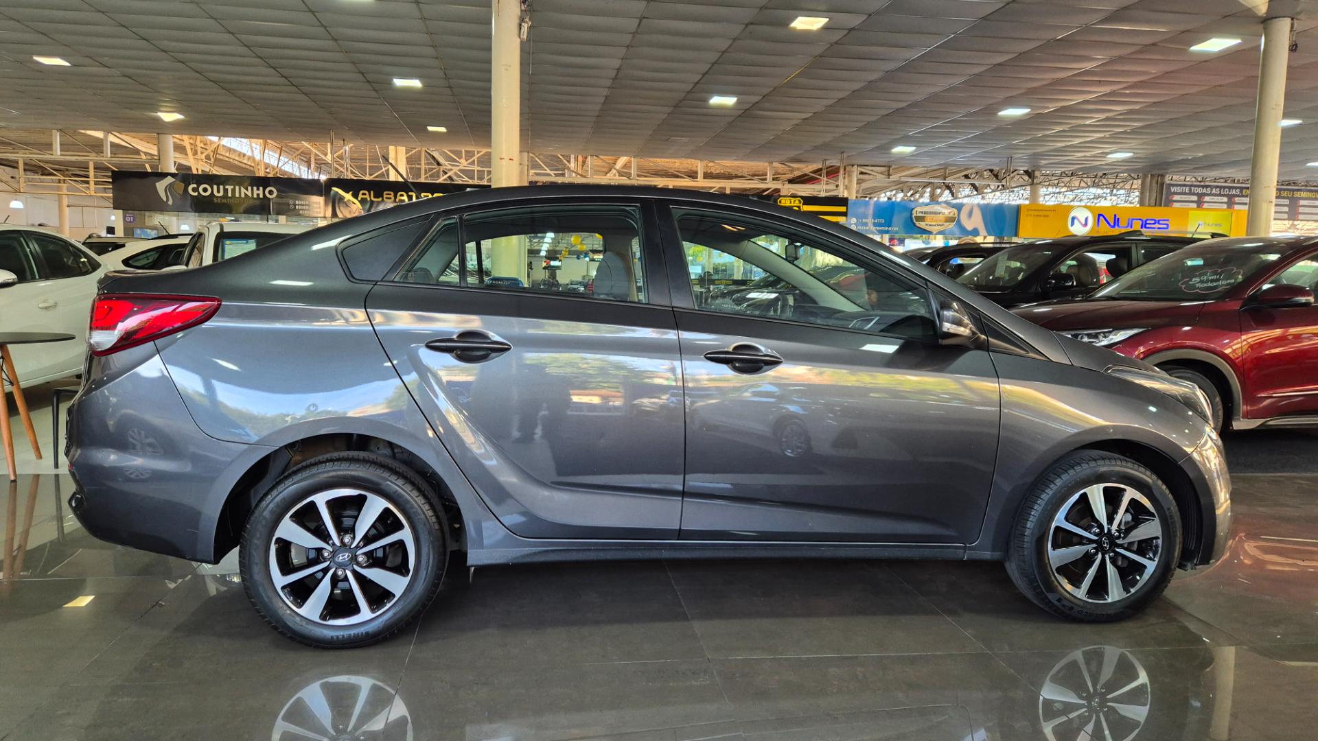 HYUNDAI hb20s 1.6 comfort style 16v flex 4p automatico