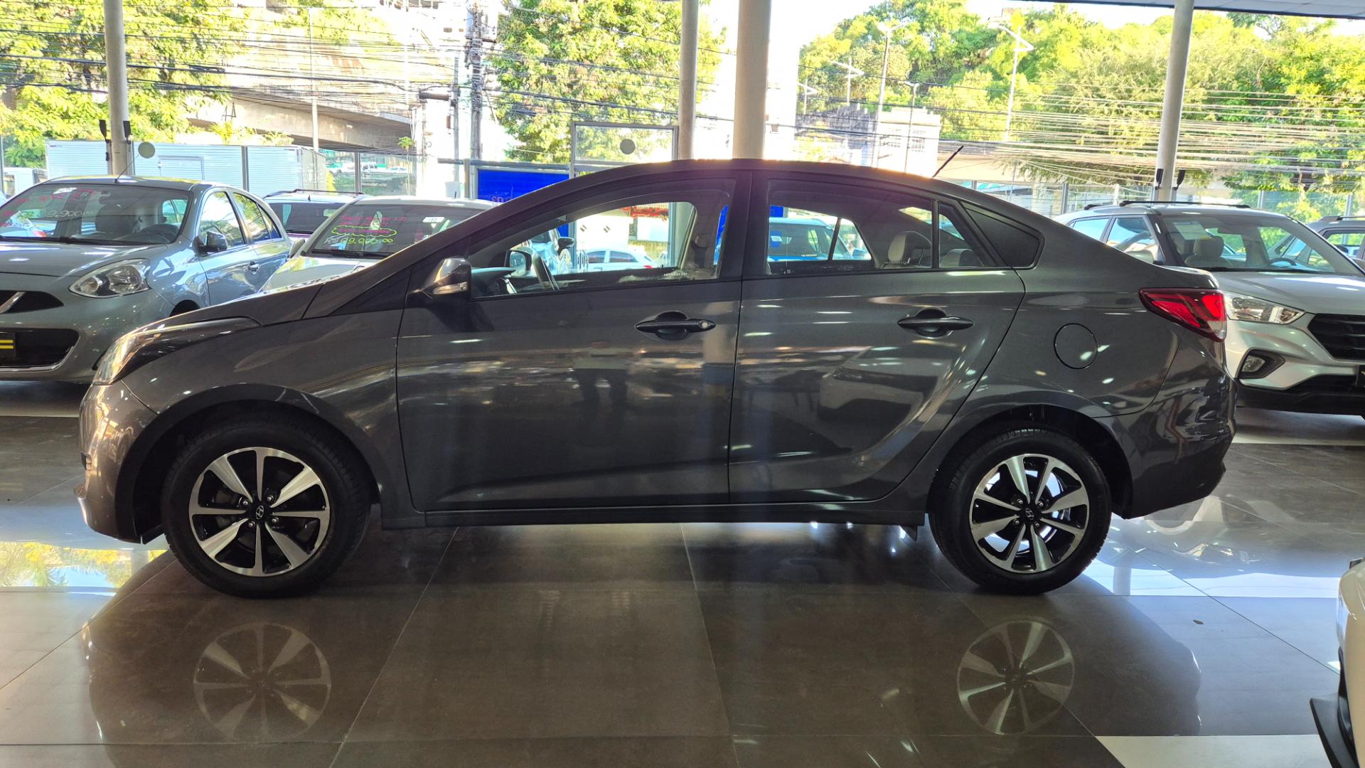 HYUNDAI hb20s 1.6 comfort style 16v flex 4p automatico