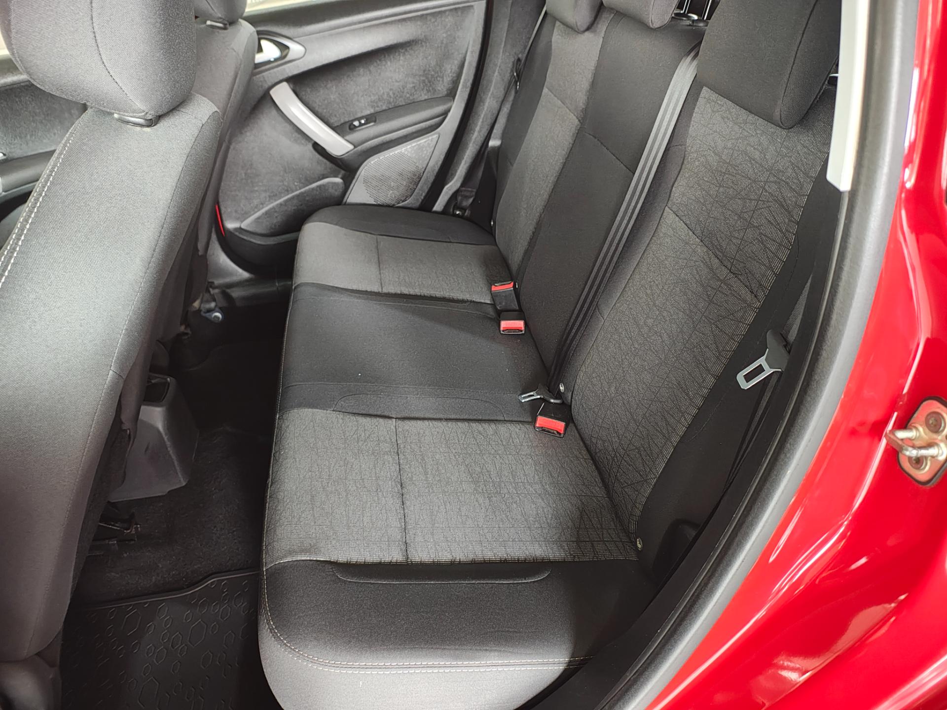 PEUGEOT 208 active 1.6 flex 16v 5p aut.