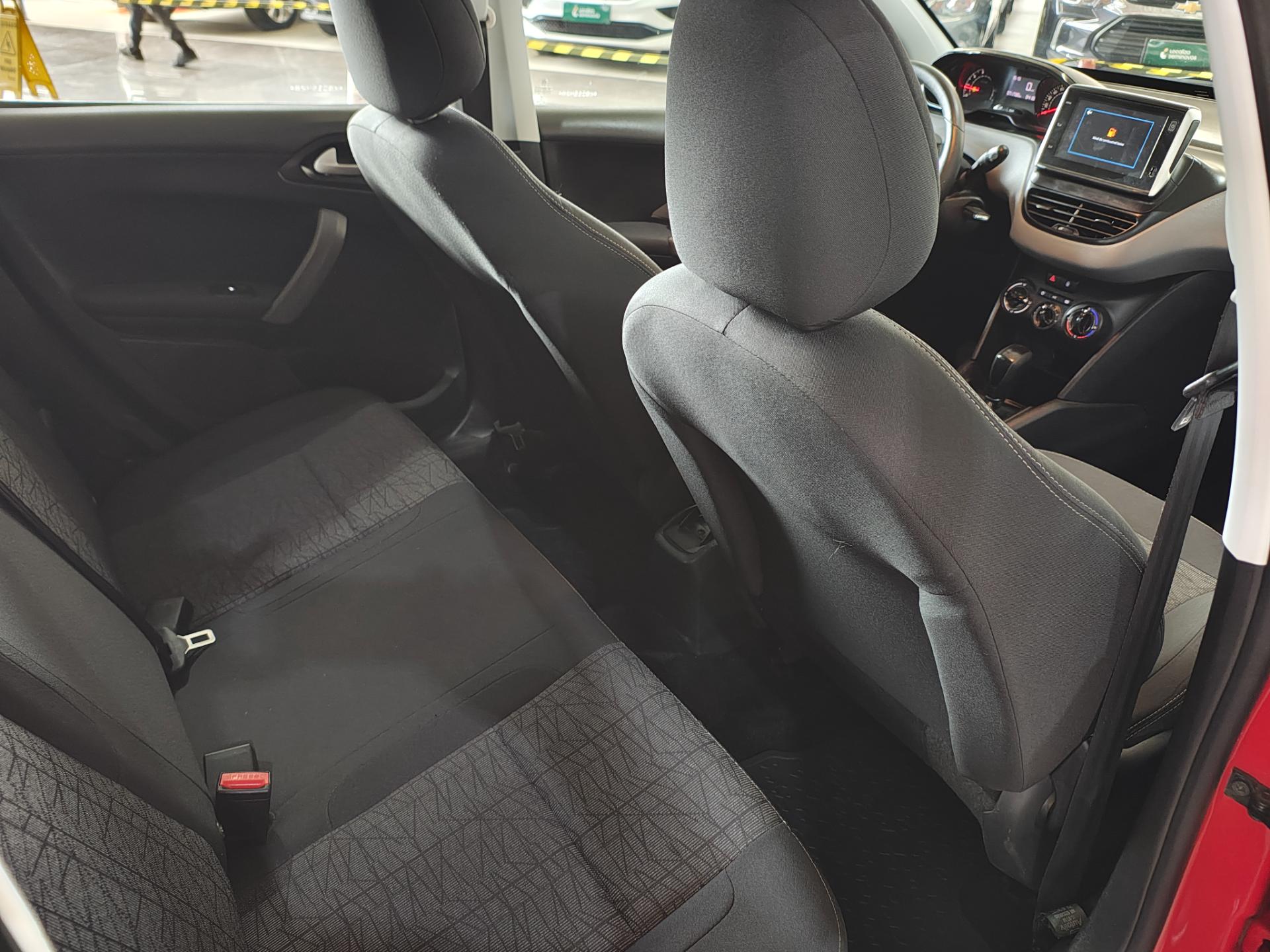 PEUGEOT 208 active 1.6 flex 16v 5p aut.