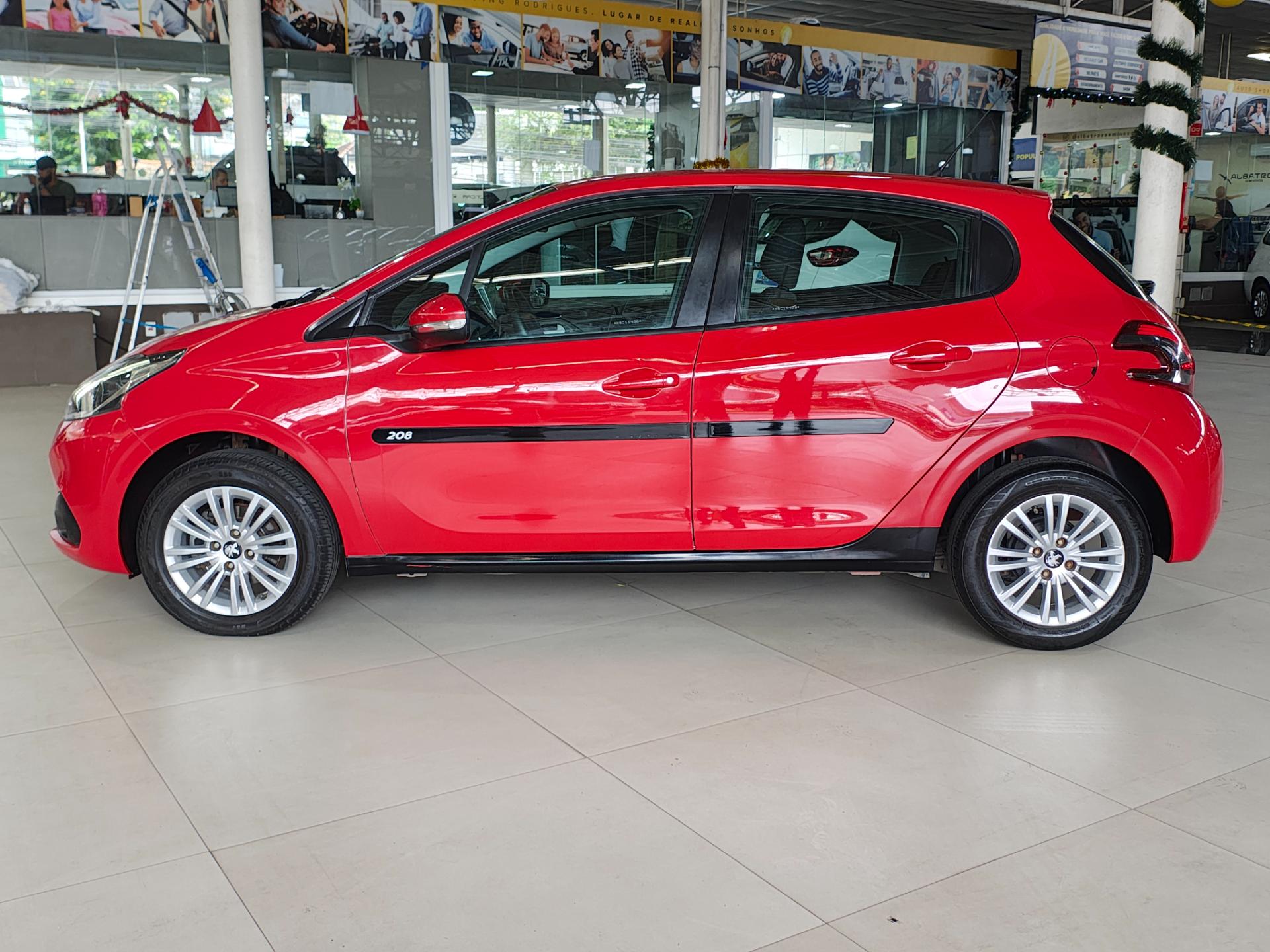 PEUGEOT 208 active 1.6 flex 16v 5p aut.