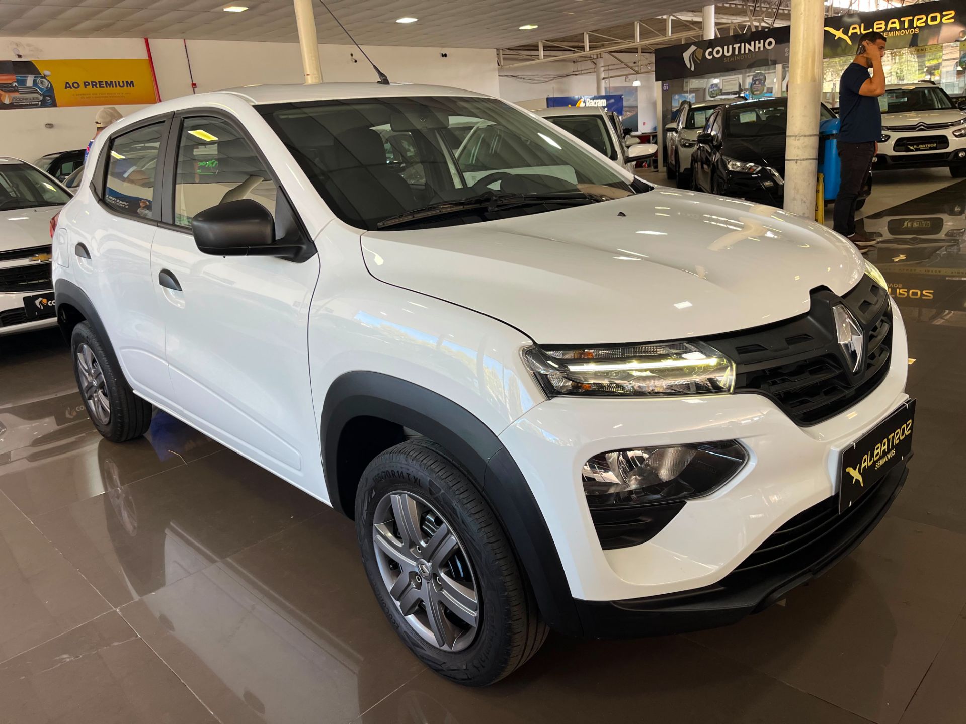 kwid 1.0 12v sce zen manual