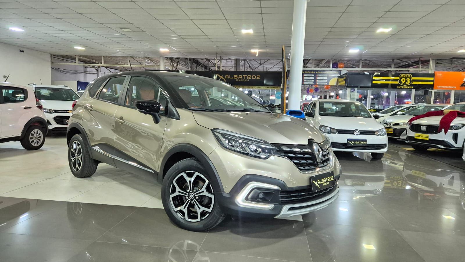 captur iconic 1.3 tb 16v flex 5p aut