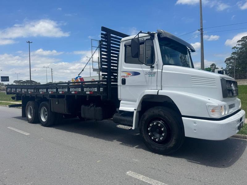 MERCEDES-BENZ L-1620 6X2 3E 2P