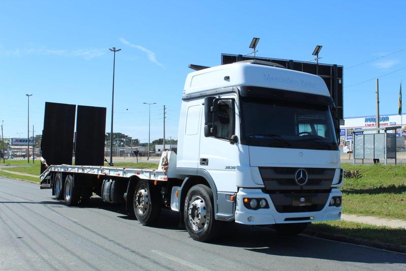 MERCEDES-BENZ ATEGO 3030 8X2