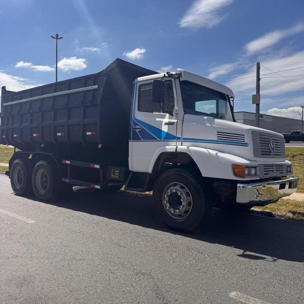 MERCEDES-BENZ L-2325 6X4 3E 2P