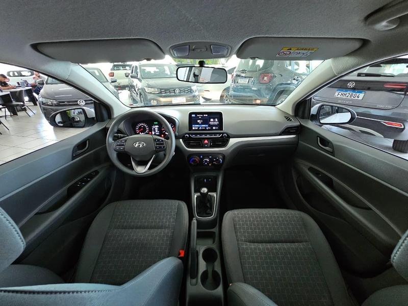 Hyundai HB20S Comfort Plus 1.0 12V Flex Mec - foto 12