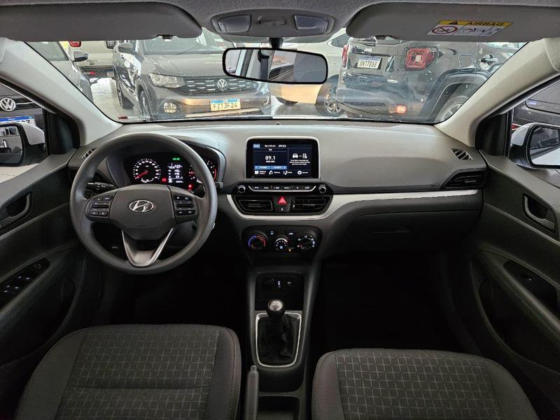 Hyundai HB20S Comfort Plus 1.0 12V Flex Mec - foto 13