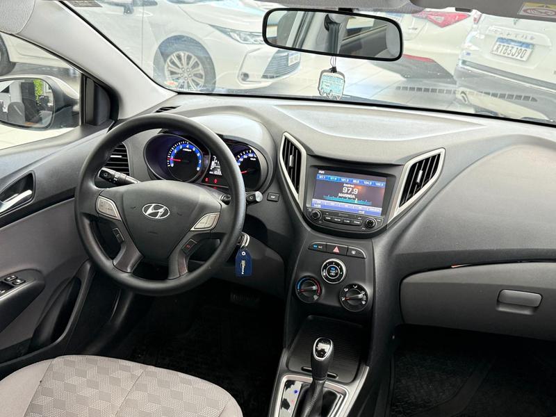Hyundai HB20S 1.6 Comfort Plus 16V Flex 4P Automático - foto 13