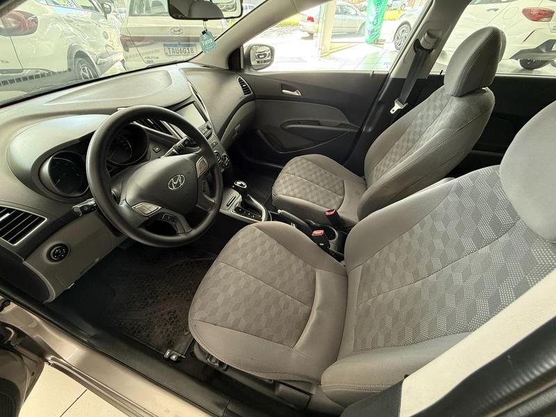 Hyundai HB20S 1.6 Comfort Plus 16V Flex 4P Automático - foto 9