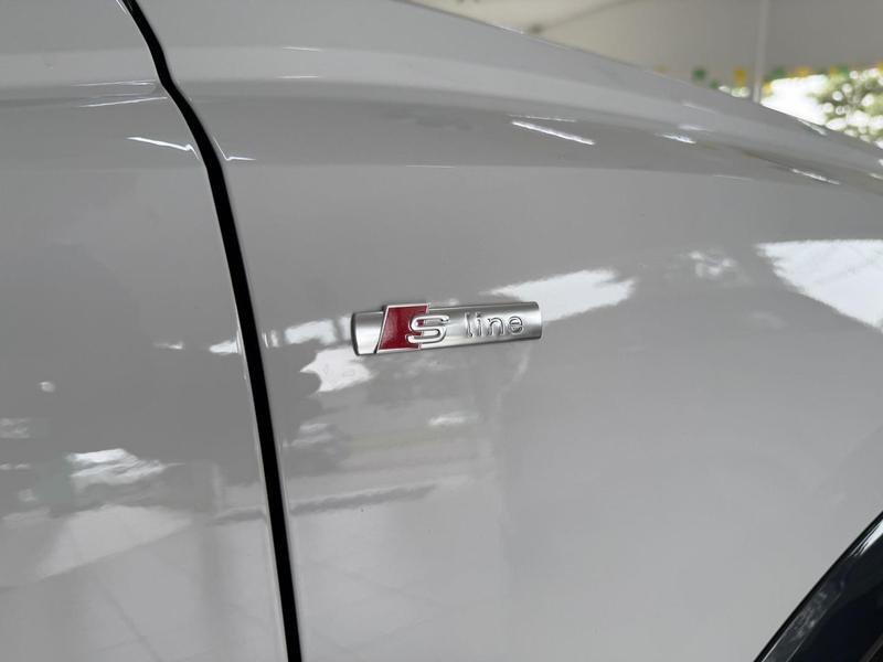 Audi Q3 Performance Black 2.0 4.0 TFSI Quattro Tiptronic - foto 9