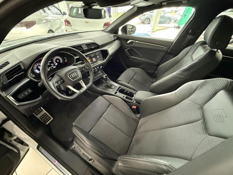 Audi Q3 Performance Black 2.0 4.0 TFSI Quattro Tiptronic - foto 14