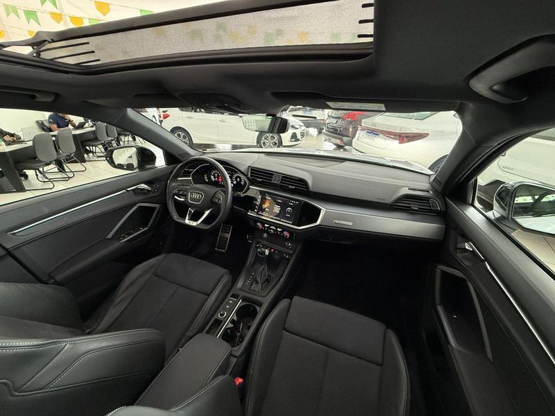 Audi Q3 Performance Black 2.0 4.0 TFSI Quattro Tiptronic - foto 18