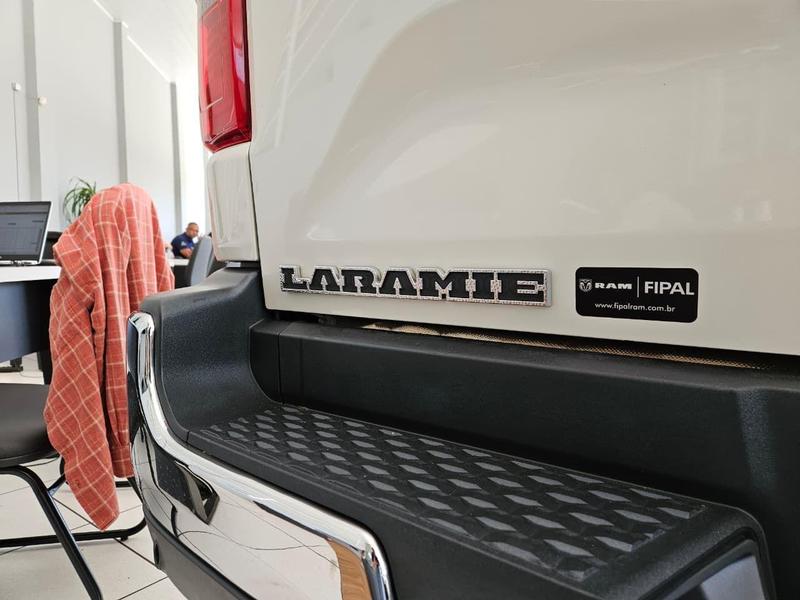 Ram Rampage Laramie 2.0 Tb Cd 4X4 Die. Aut. - foto 9