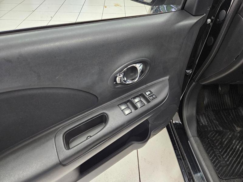 Nissan March S 1.0 16V Flex Fuel 5P - foto 8