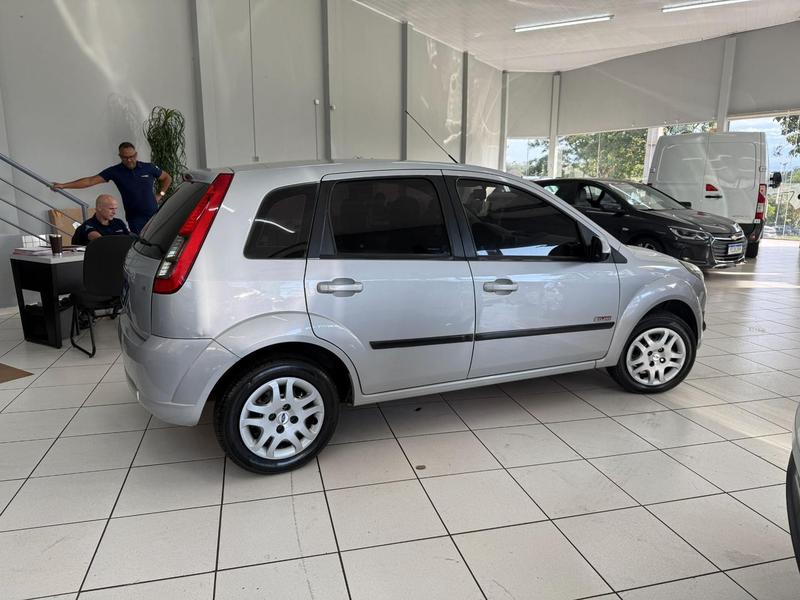 Ford Fiesta 1.6 Flex - foto 4