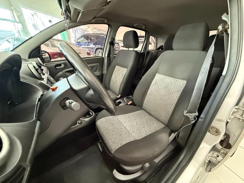 Ford Fiesta 1.6 Flex - foto 10
