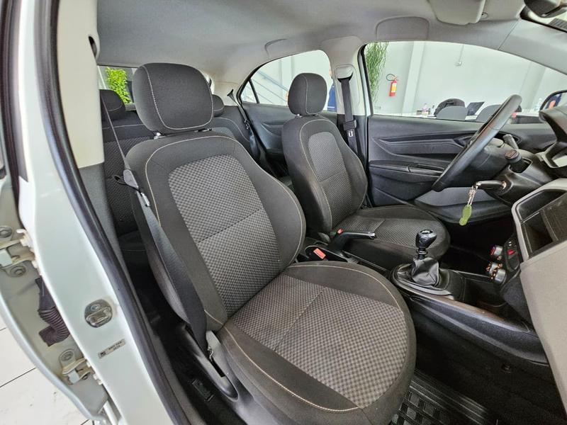 Chevrolet Onix 1.0 Joy 8V Flex 4P Manual - foto 17
