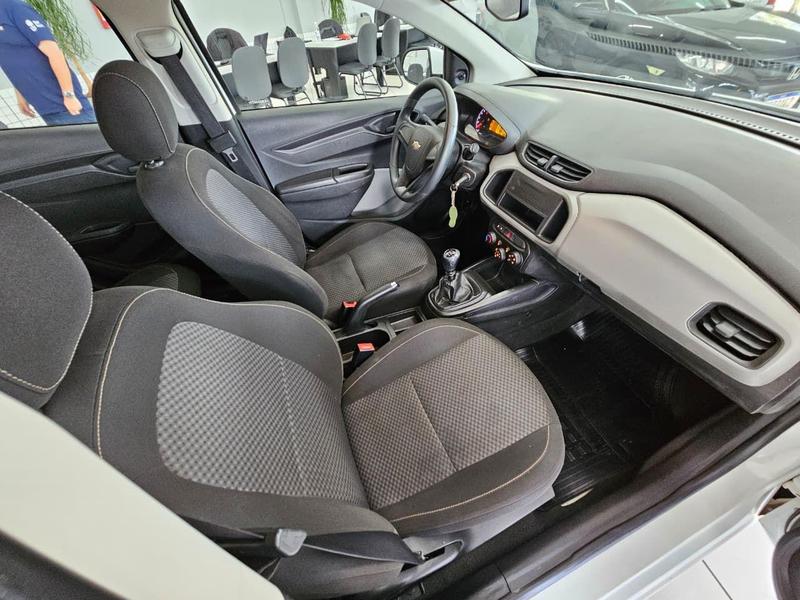 Chevrolet Onix 1.0 Joy 8V Flex 4P Manual - foto 15