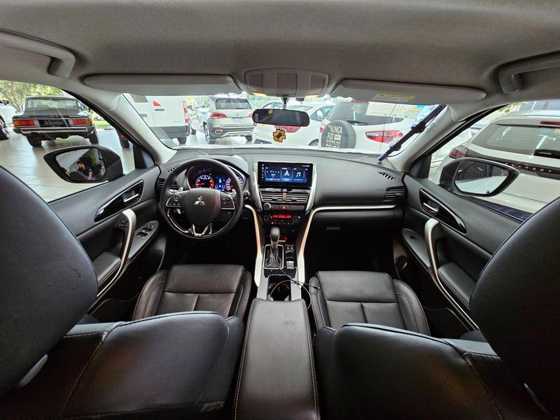 Mitsubishi Eclipse Cross Hpe 1.5 16V 165cv Automático - foto 14