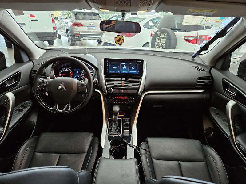 Mitsubishi Eclipse Cross Hpe 1.5 16V 165cv Automático - foto 15