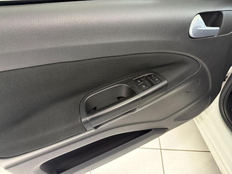 Volkswagen Gol Trendline 1.0 Tflex 8V 5P - foto 8