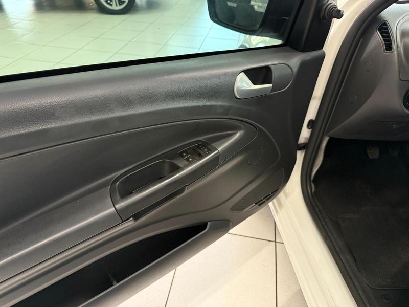 Volkswagen Saveiro 1.6 Cs Robust 8V Flex 2P Manual - foto 8