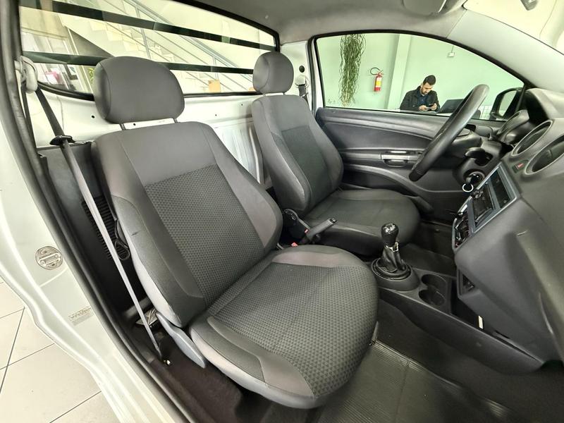 Volkswagen Saveiro 1.6 Cs Robust 8V Flex 2P Manual - foto 14
