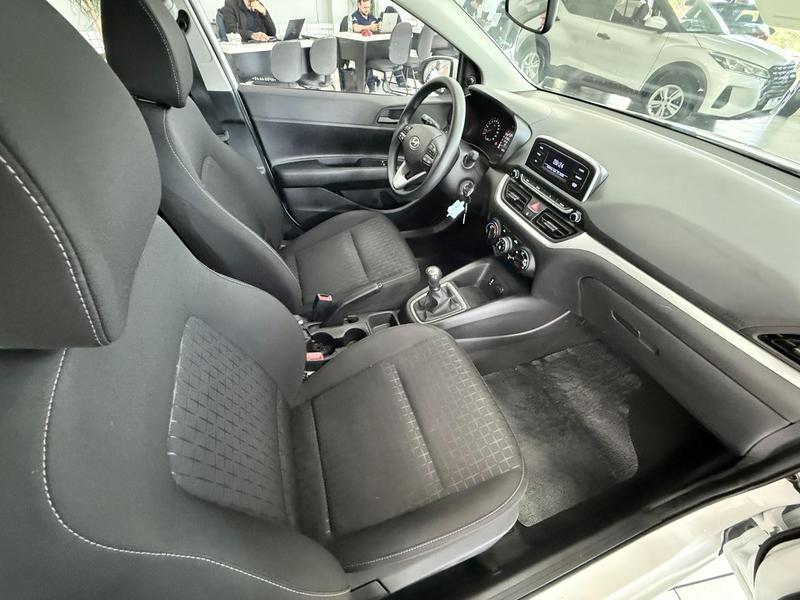 Hyundai HB20S Sense Plus 1.0 Flex 12V Mec - foto 12