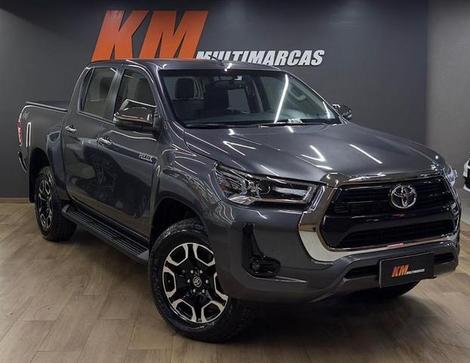 TOYOTA HILUX 2.8 SRV 4X4 CD 16V DIESEL 4P AUT