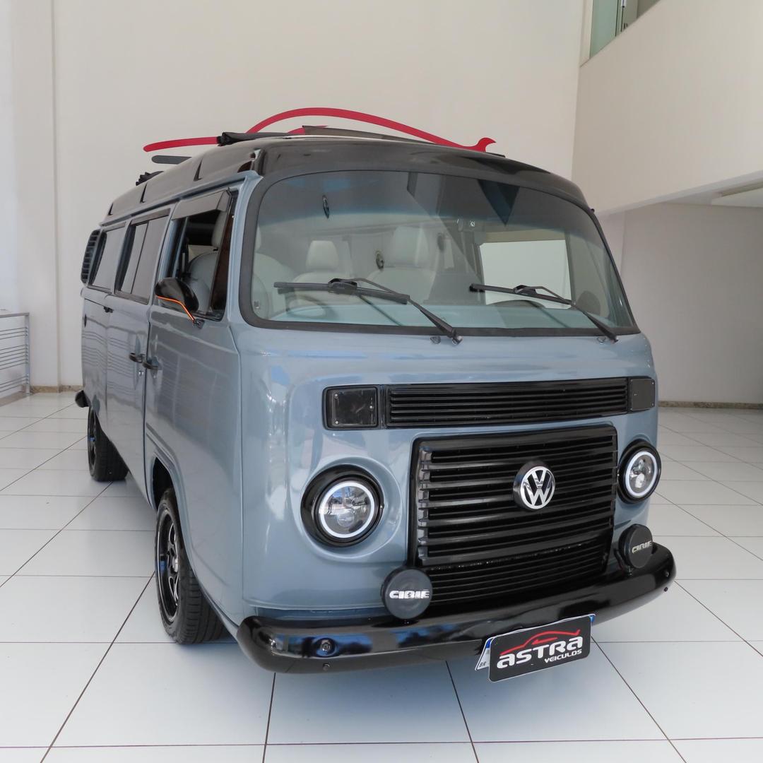 VOLKSWAGEN KOMBI