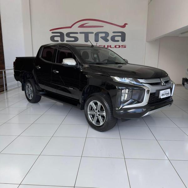 MITSUBISHI L200 SPORT HPE 4X4