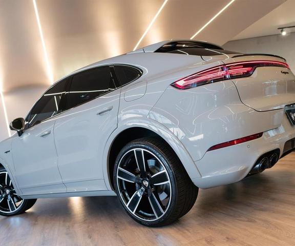 PORSCHE CAYENNE PLATINUM EDITION 2023 - Foto 8
