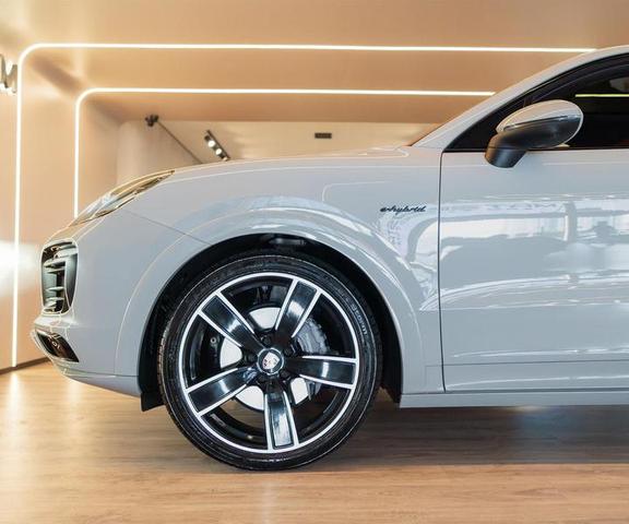 PORSCHE CAYENNE PLATINUM EDITION 2023 - Foto 15