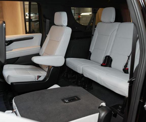 CHEVROLET SUBURBAN 4WD PREMIER 2025 - Foto 10