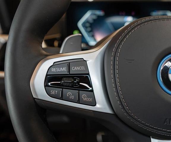 BMW X5 XDRIVE50E M SPORT 2026 - Foto 13