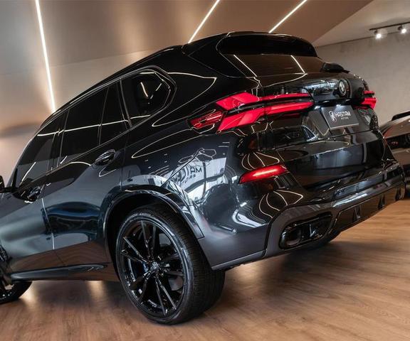 BMW X5 XDRIVE50E M SPORT 2026 - Foto 17