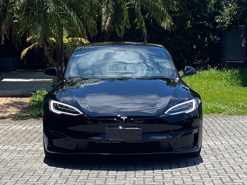 TESLA MODEL S PLAID