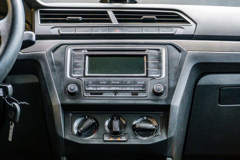 Volkswagen Gol 16l - foto 12